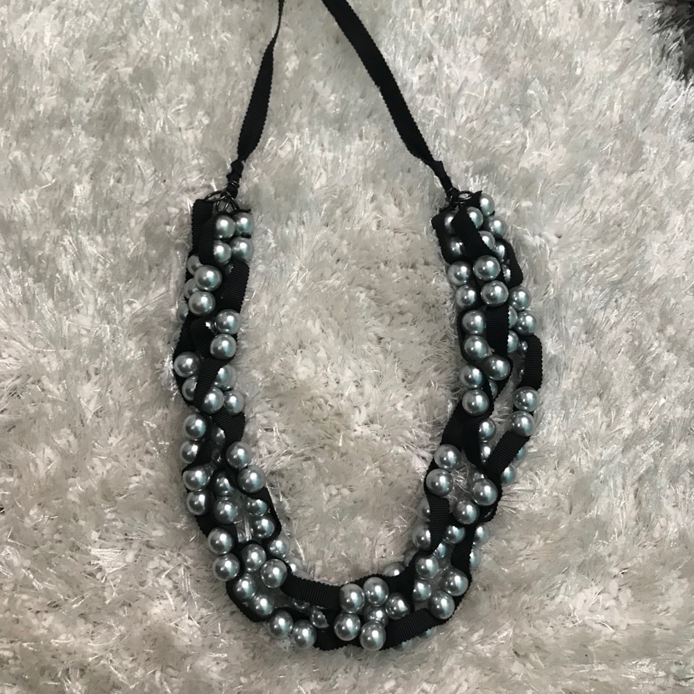 Gray and black pearl necklace